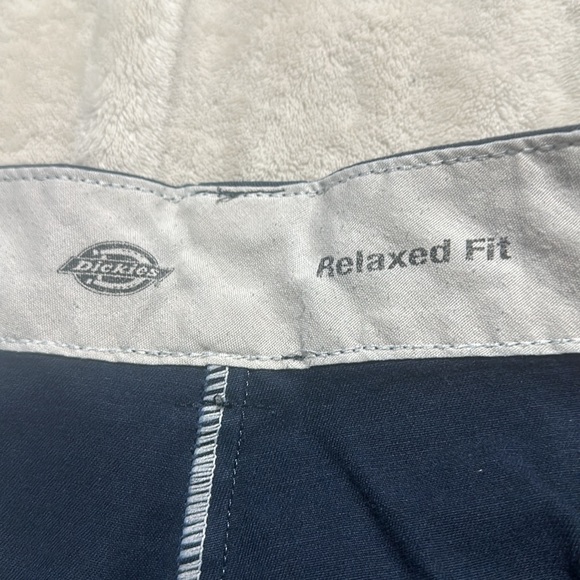 Dickies Navy Work Shorts size 42 - Picture 2 of 4